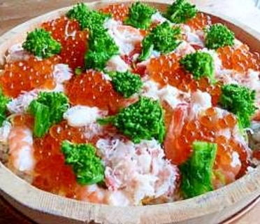 イクラ！蟹！鮭！簡単美味な華やか海鮮ちらし寿司